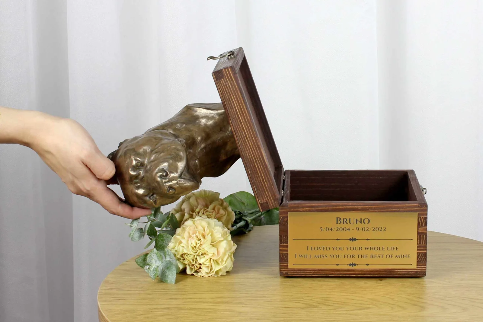 Cavalier King Charles Spaniel urn met beeldje voor hondenas — foto 7
