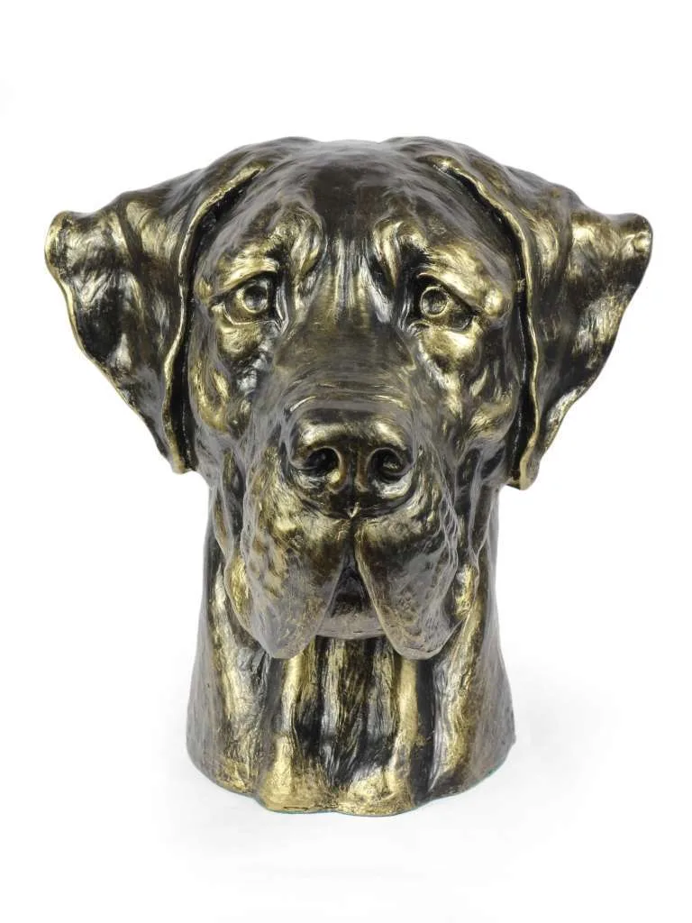 Duitse Dog III – urn voor hondenas, hondenbuste en tuinbeeld