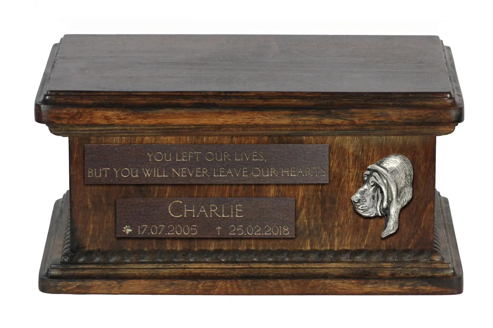 Houten urn voor hondenas van Bloedhond met persoonlijke gravure