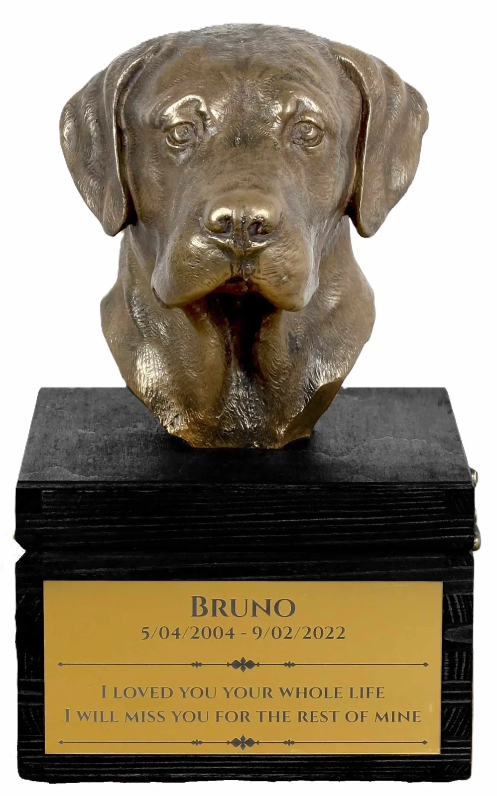 Labrador Retriever urn met gravure en handgemaakte hondensculptuur