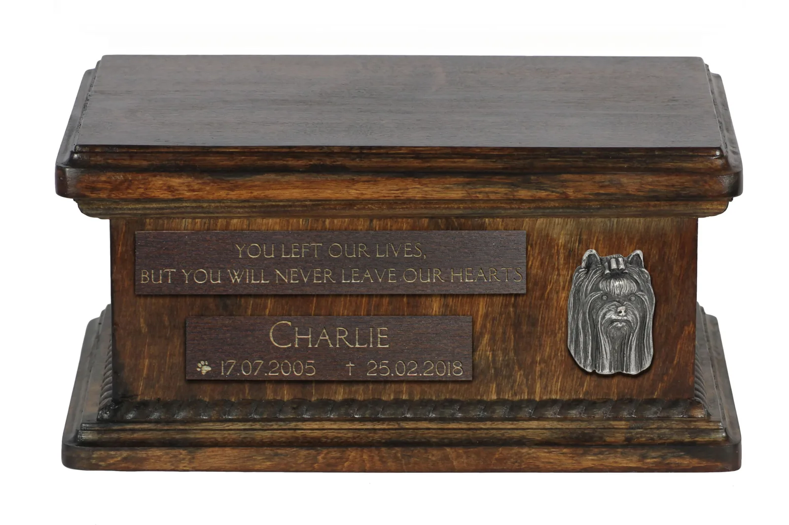 Persoonlijke houten urn voor Yorkshire Terrier – Gegraveerde urn voor as