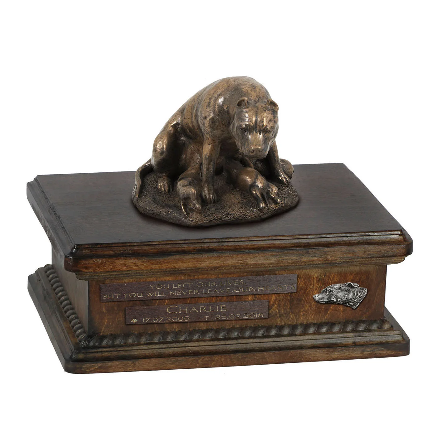 Persoonlijke urn voor Staffordshire Bull Terrier met beeldje en houten design