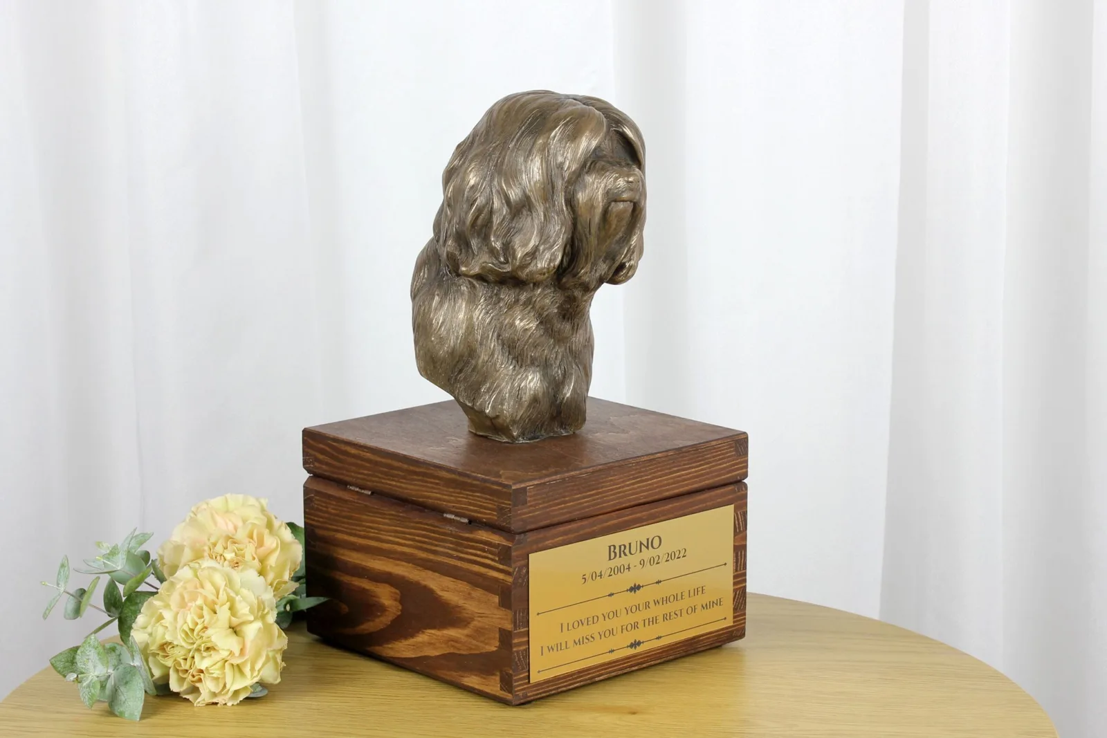 Tibetaanse Terrier urn met hondenbeeldje – gepersonaliseerde hondenurn — foto 2