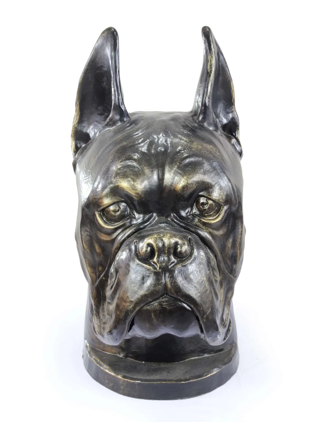 Urn voor hondenas – Duitse Boxer bust voor in de tuin