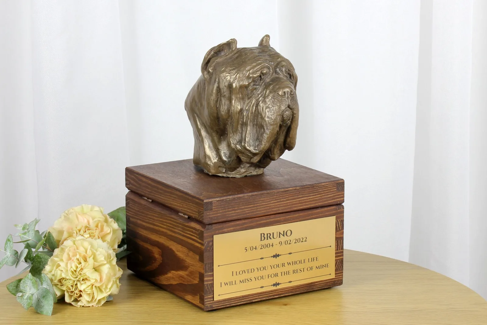 Urn voor hondenas met beeldje van Neapolitaanse Mastiff — foto 2