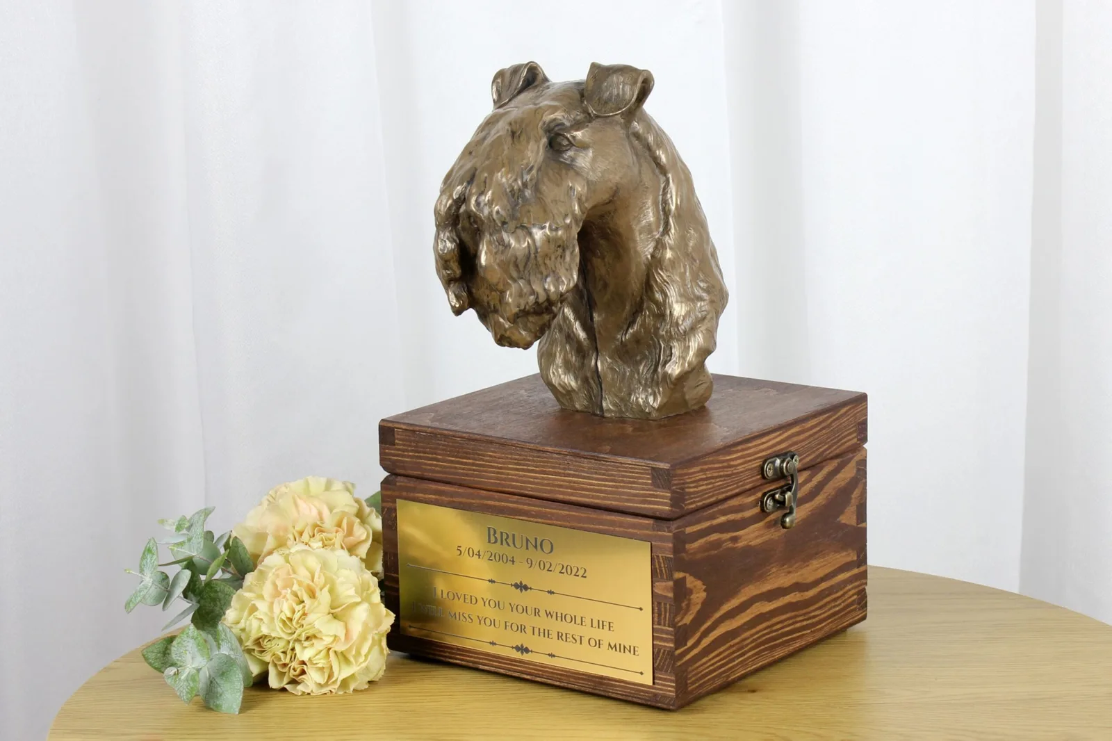 Urn voor hondenas met standbeeld van Kerry Blue Terrier en Ierse Blue Terrier — foto 3